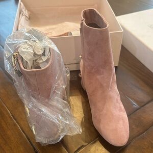 Chic Pink Suede Ankle Booties